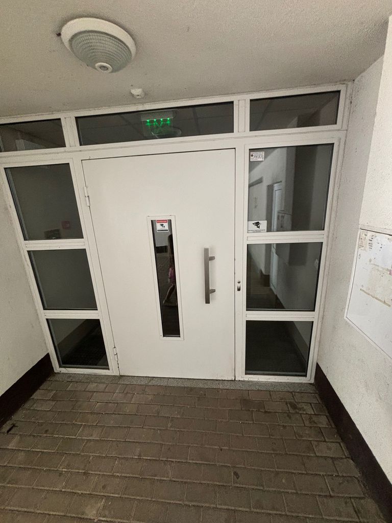 Продава се Двустаен апартамент в София, Люлин 8 - 60 кв.м за 3017 €/кв.м - Снимка #4