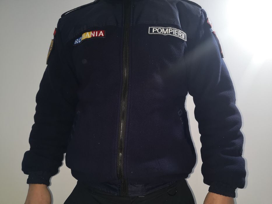 Jachetă pompieri tip fleece.