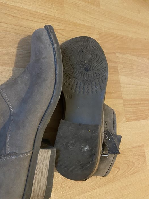 Cizme piele intoarsa