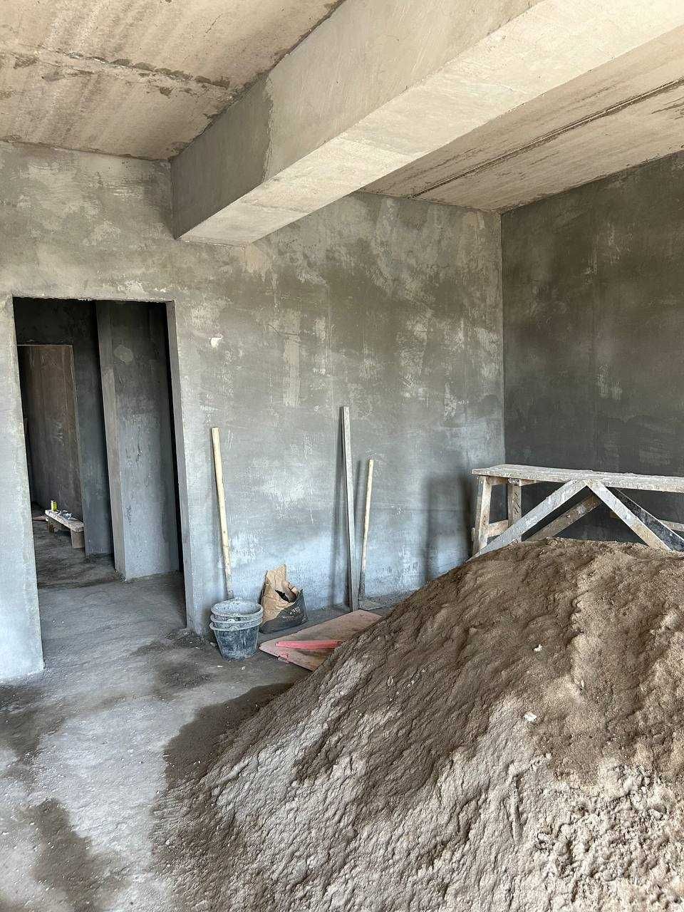 продается 4 ком квартира в новостройке 3 этаж кирпич