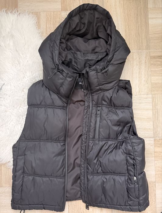 Vesta neagra Pull&Bear