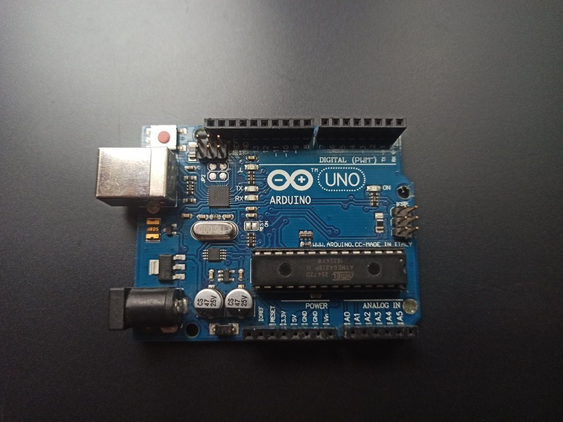 Arduino uno R3 DIP / Breadboard / DH11 / uselitel