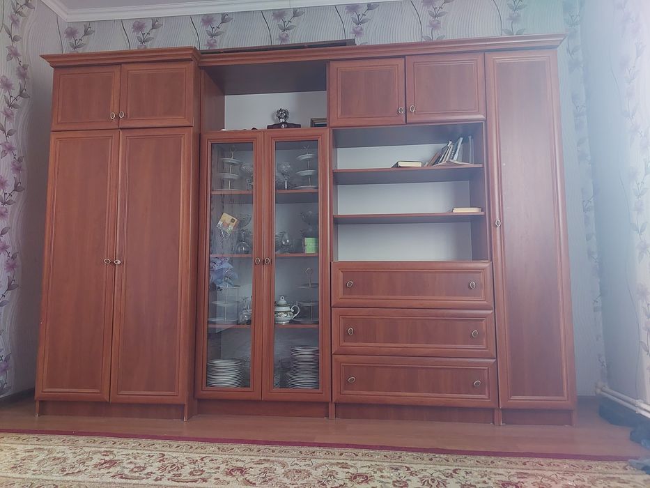 Горка, стенка, шкаф