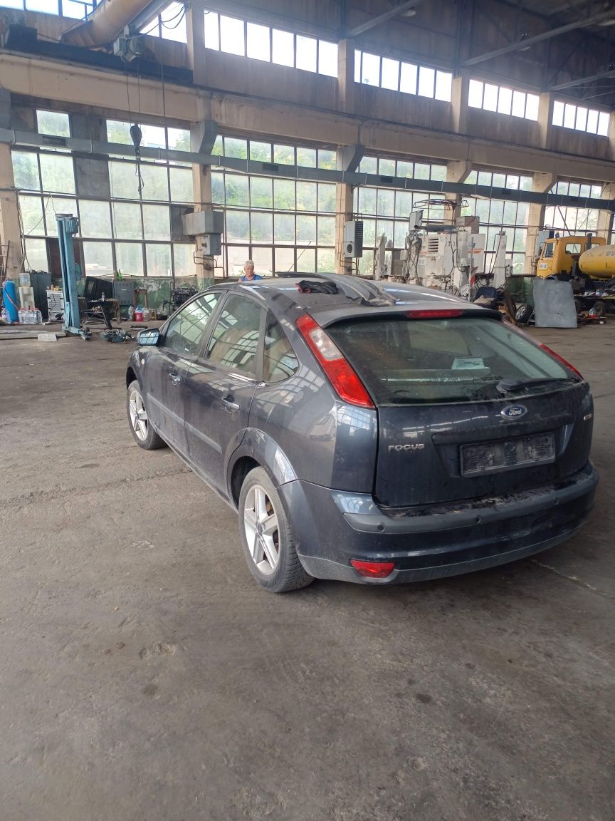 Ford Focus 1.6 TDCI на части