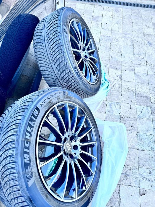 Vand roți complete iarna 275/45 R20 jante MSW bicolore negru/argintiu