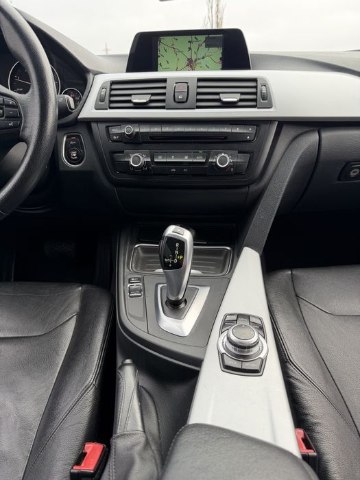 Bmw F30 an2012 automat