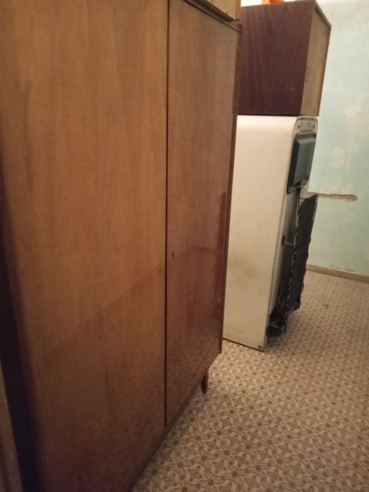 Продам хороший шкаф