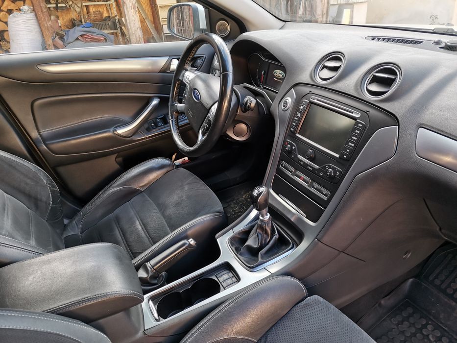 Ford mondeo titanium mk4 2012