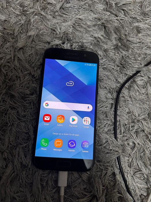 Vând Samsung Galaxy A5! 2017