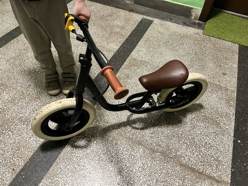 BTWIN Decathlon Баланс Колело 10”