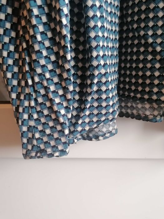 Rochie albastră cu aspect retro