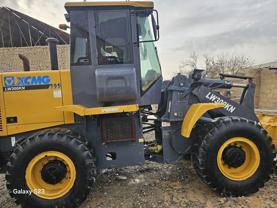 Погрузчик сотилади