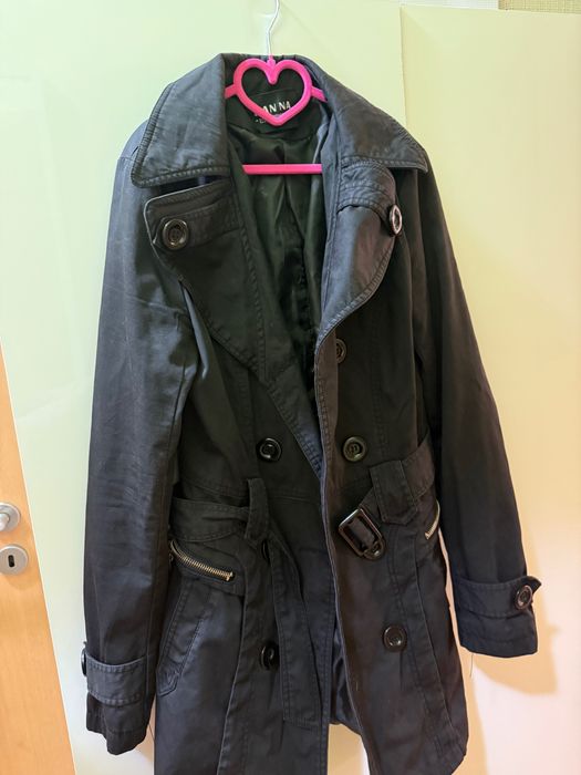 Vând palton subțire scurt