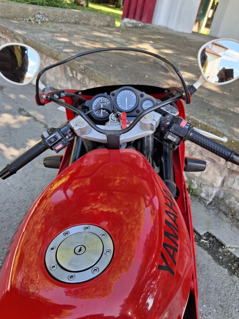 Yamaha fzr 600 а2