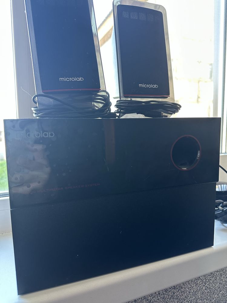 Продаю акустику Microlab M-200 (2.1)