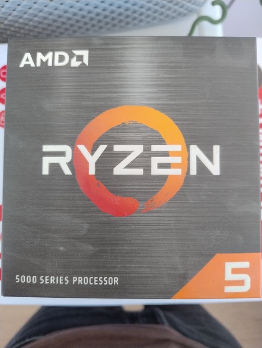Cooler stock procesor AMD Socket AM4