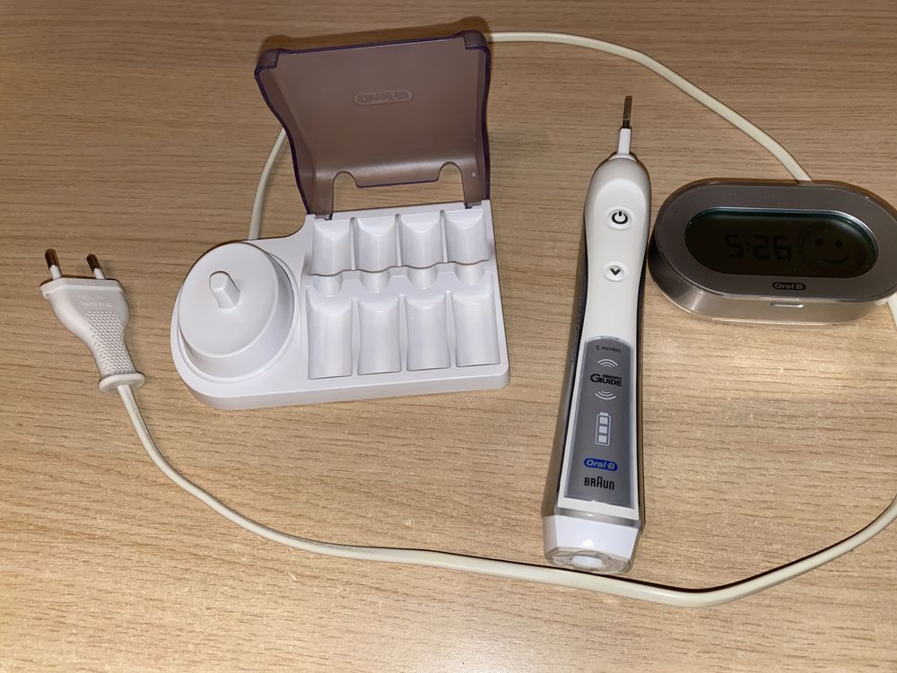 Periuta electrica Oral-B Braun Smart Guide