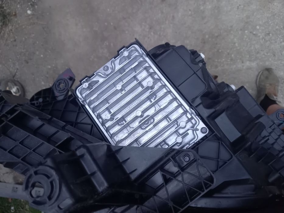 Far Dreapta Volvo EX 30