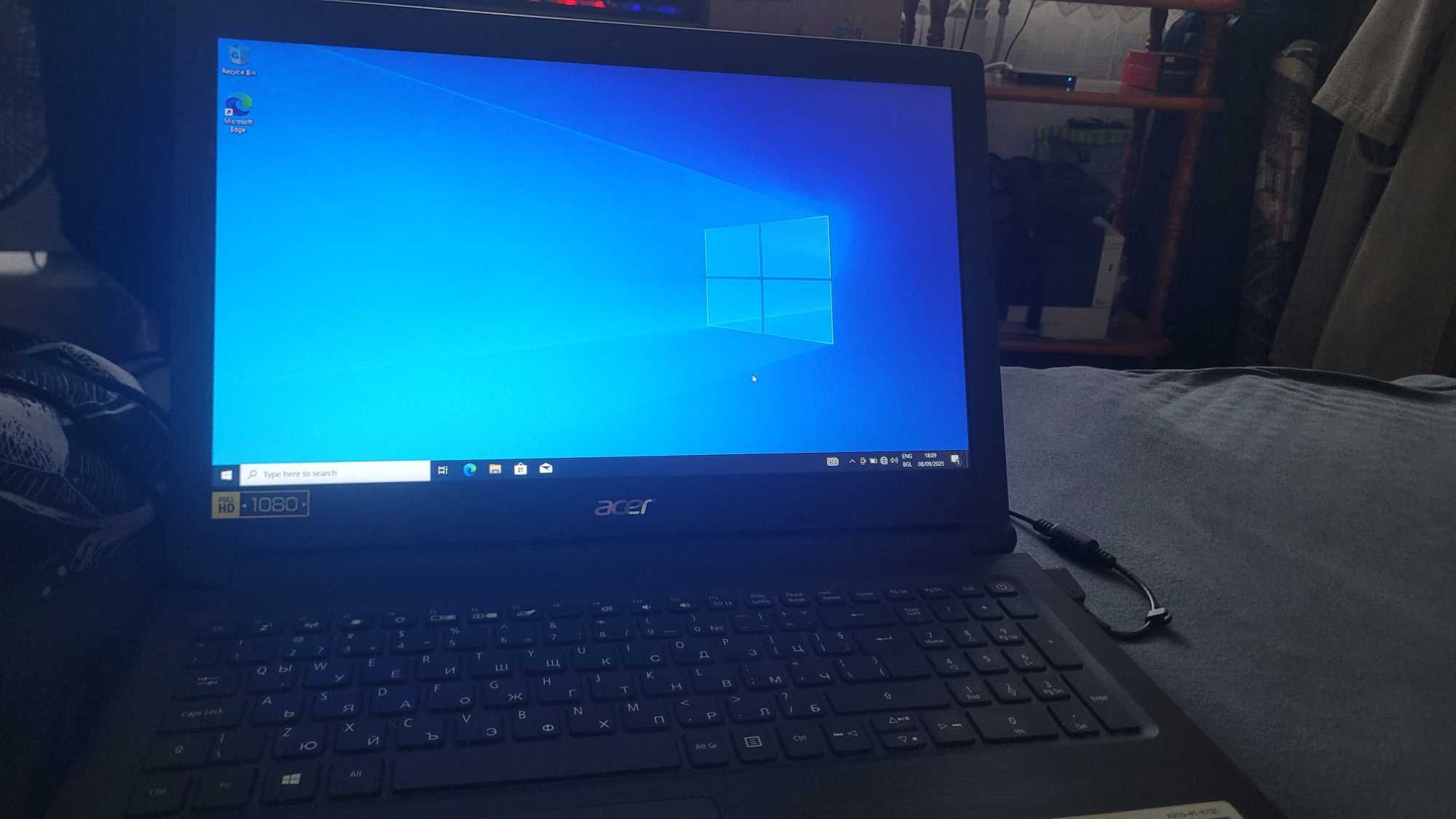 Acer Aspire 3 + безжична мишка Logitech