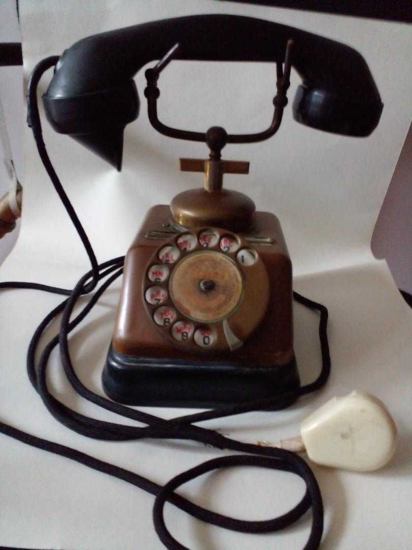 Telefon vintage,vechime 80-100 ani