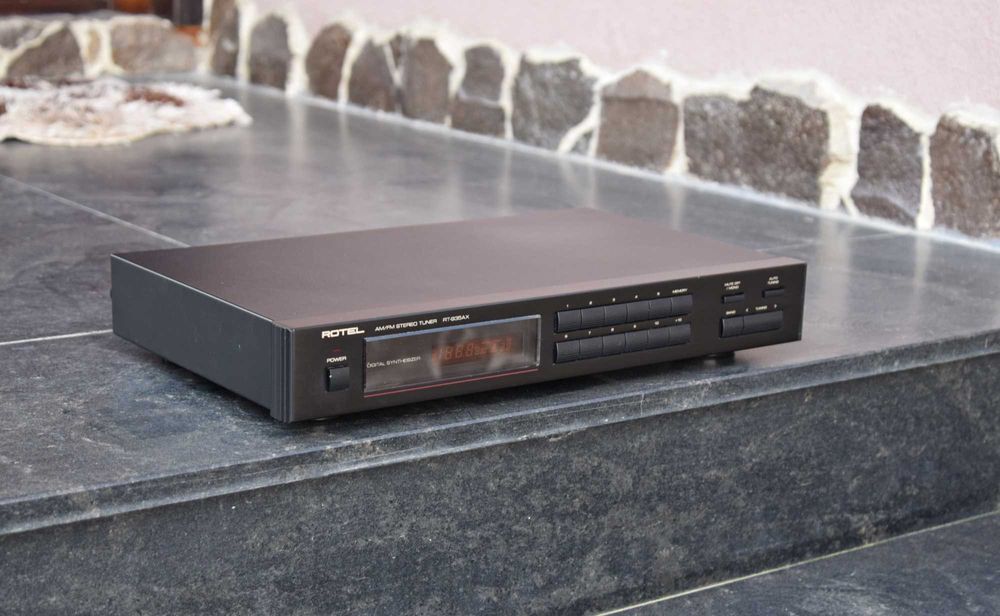 Tuner Rotel RT-935 AX, radio