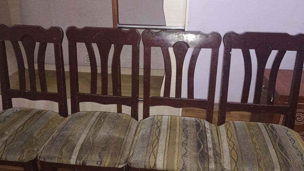 Продаётся стулья