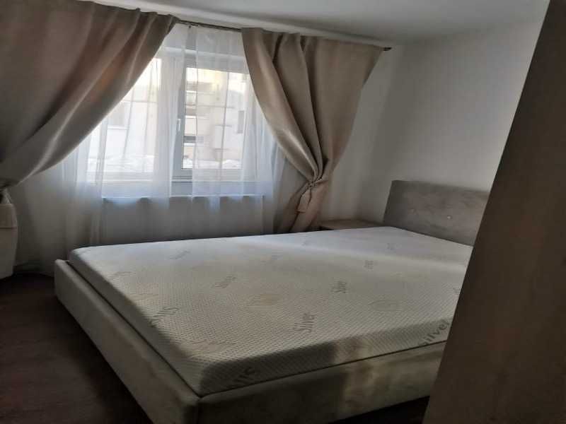 Apartament 2 camere, mobilat & utilat - 50 mp - zona Tractorul, Brașov