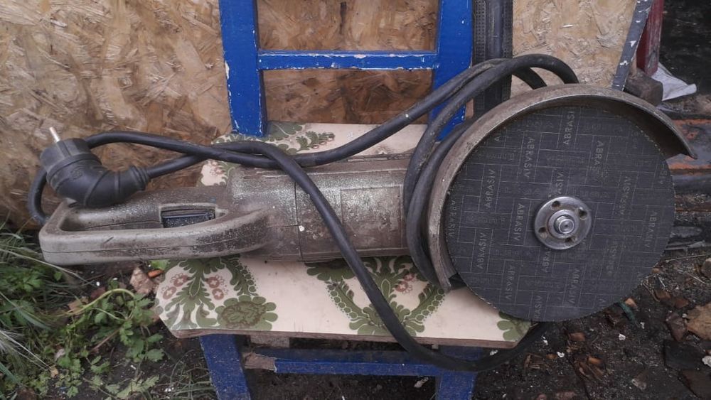 Продам электроинструмент