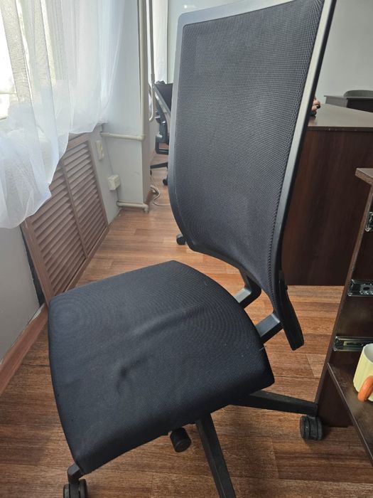 Продам стулья для офиса