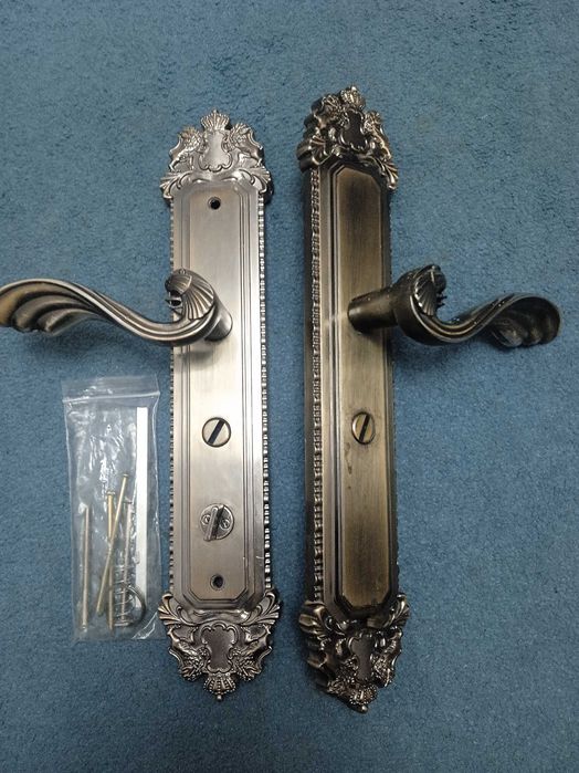 Дверная ручка наличник то