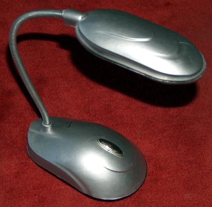 veioza 8 led ideală pt. iluminat tastatura sau pt. camping