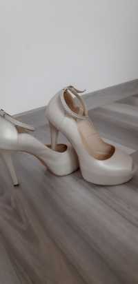 Pantofi mireasa ivory