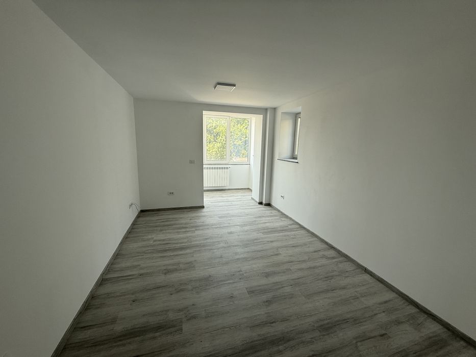 Spatiu comercial NOU 100mp ultracentral