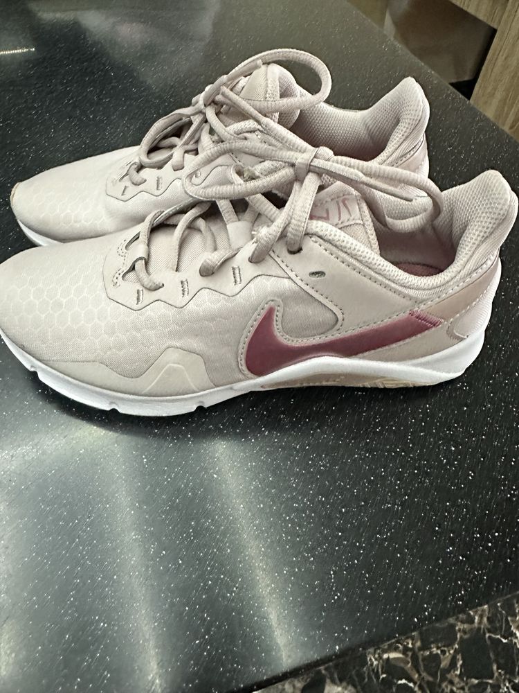 Маратонки nike