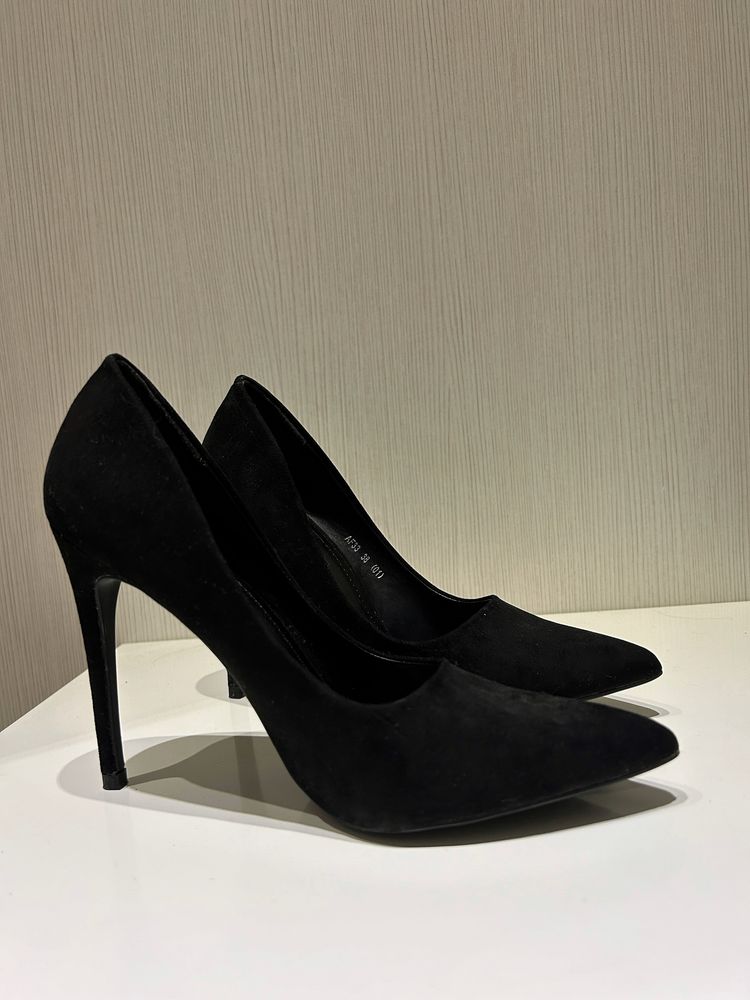 Pantofi stiletto, culoarea negru mat, nr. 38