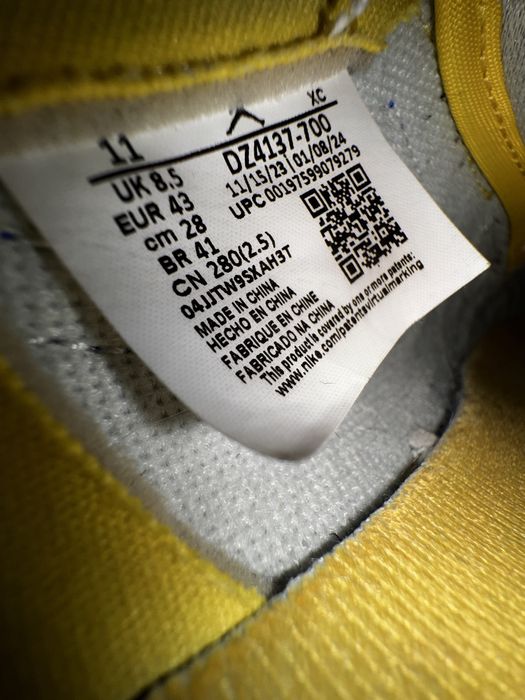 Jordan 1 Travis scott canary yellow