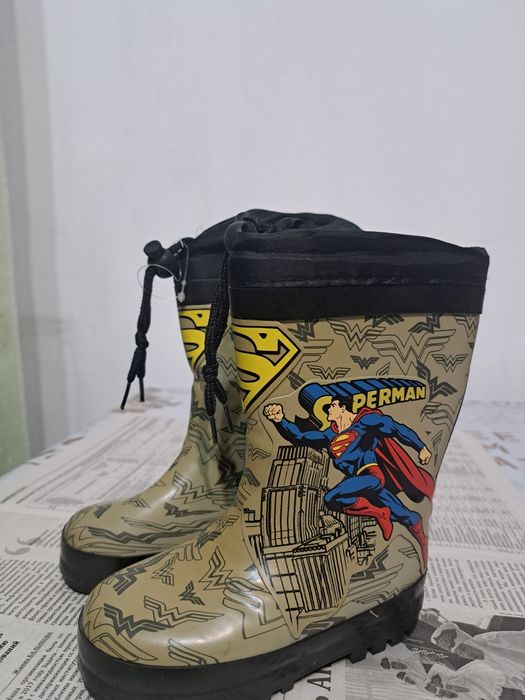 Продам детские резиновые сапоги