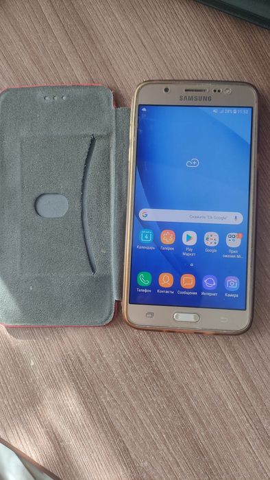 Продам телефон Samsung J7