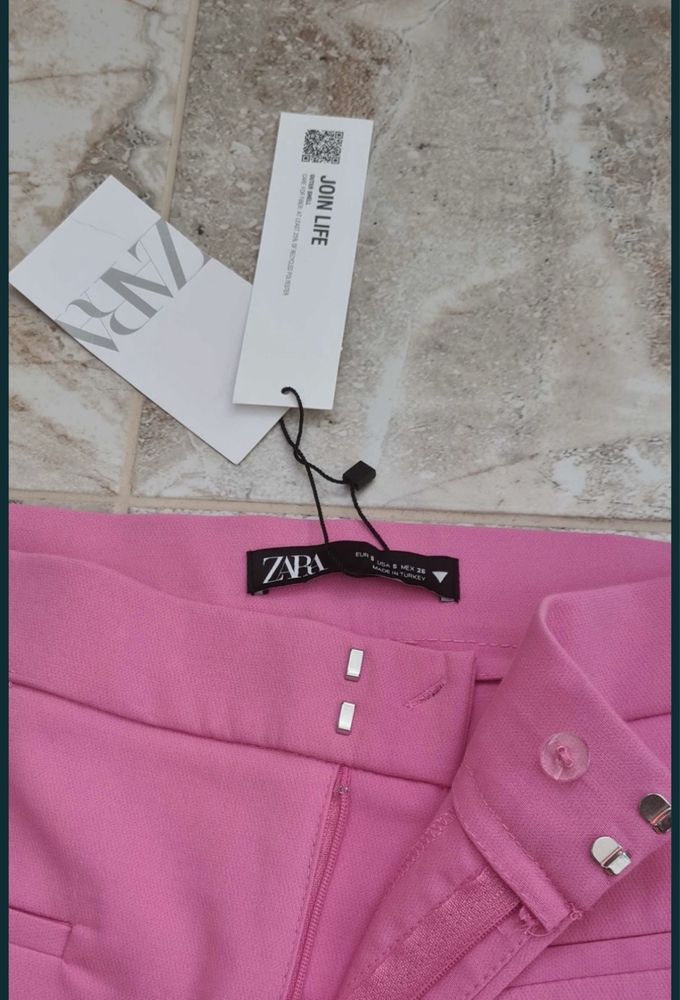 Розов панталон Zara