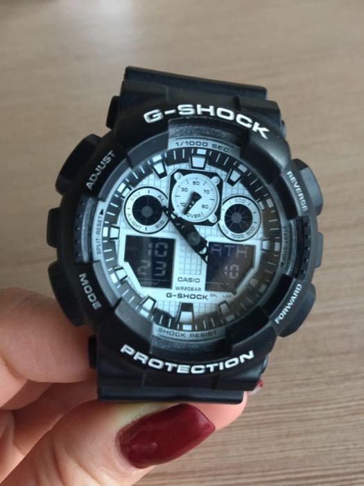 G-SHOCK мъжки часовник GA100BW-1A