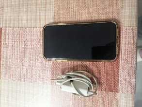 iPhone 11 телефон