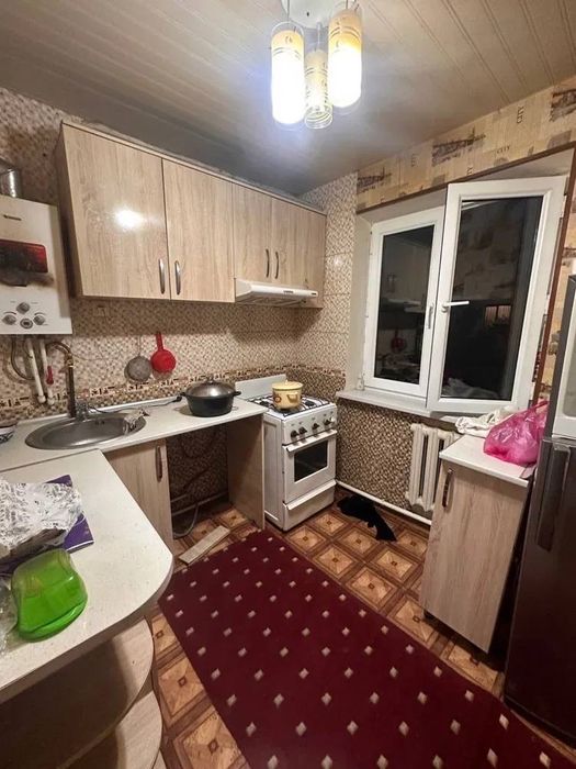Сдается 3 ком Местный Аэропорт. Шодийона Ресторан
