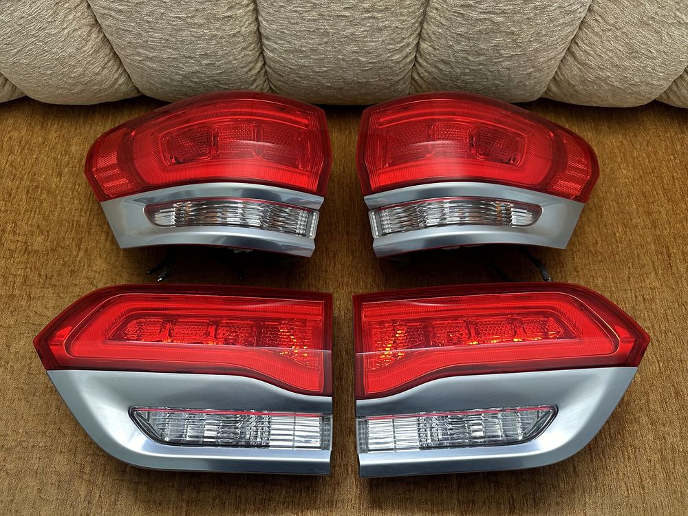 Stopuri / Triple Jeep Grand Cherokee WK2 Facelift