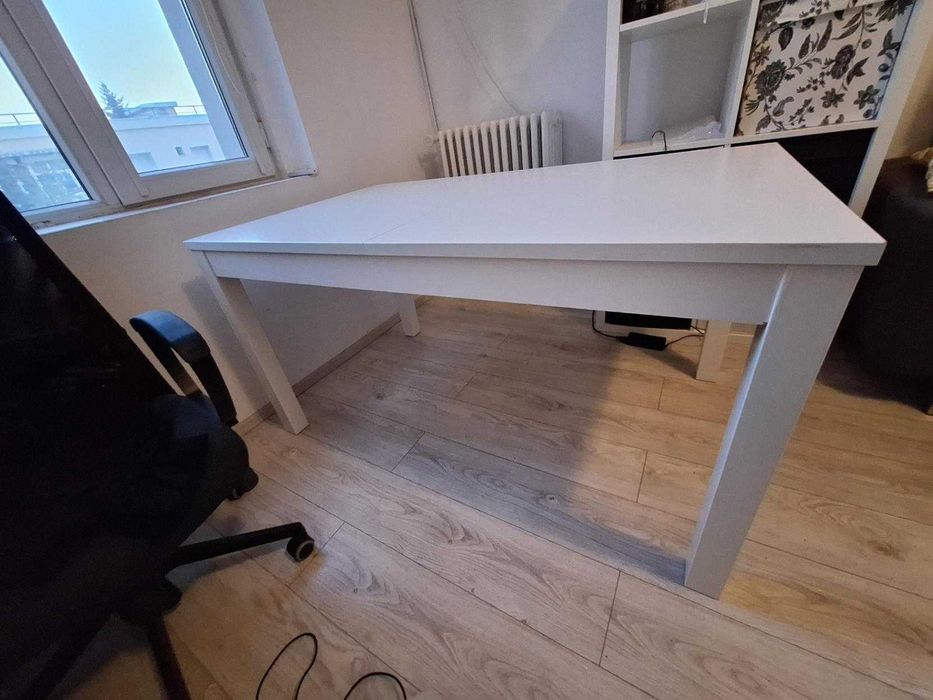 Masa Extensibila alba IKEA 6-10 persoane (optional cu 6 scaune LEMS)