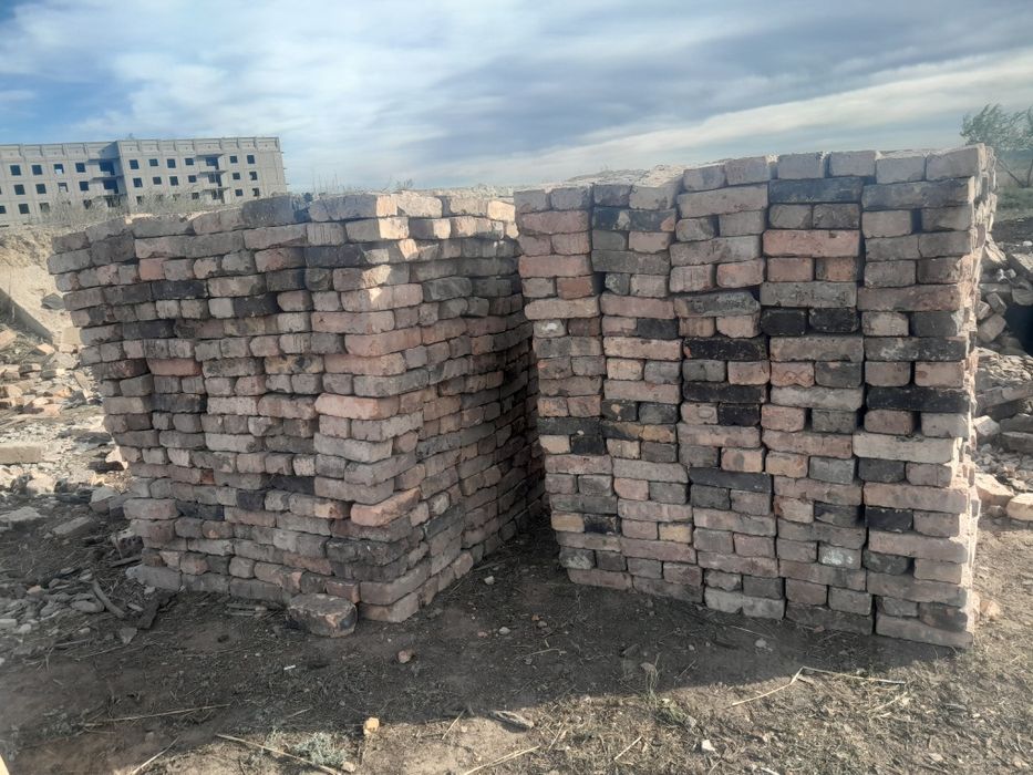 Продам красный кирпич