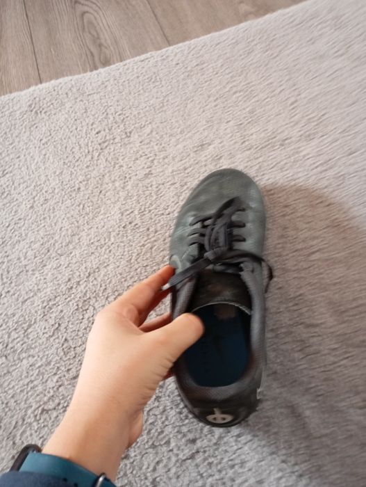 Vând Ghete de fotbal