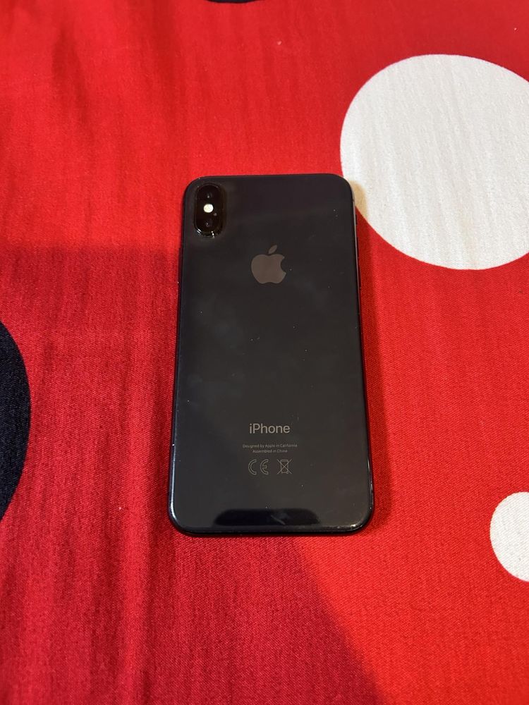 Iphone X black.