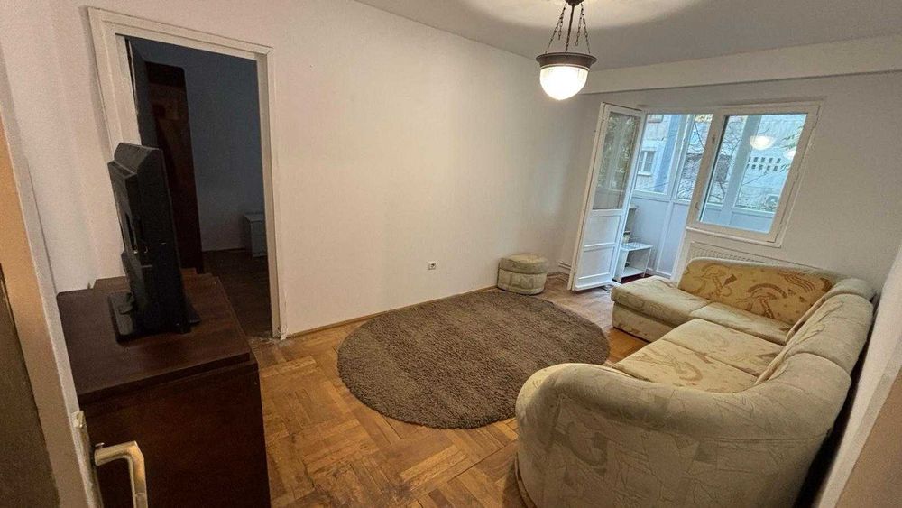 Apartament 2 camere - Mobilat complet, balcon închis, zonă liniștită!