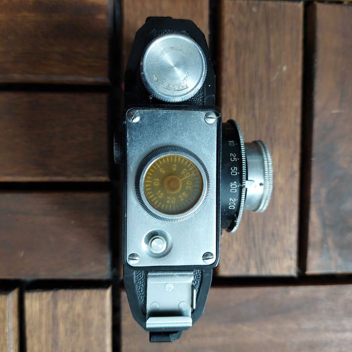 Смена първо поколение ретро фотоапарат