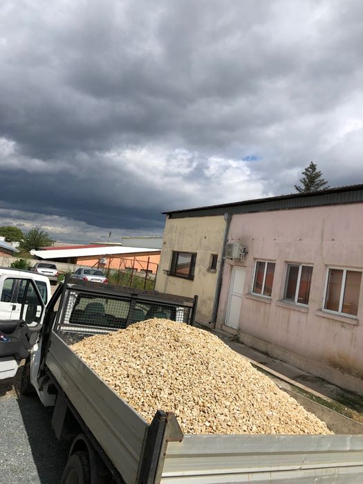 ***Transport pământ negru-galben***